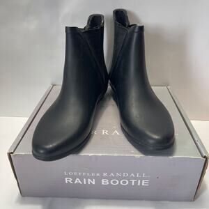 LOEFFLER RANDALL Rain Slip on Chelsea Boots in Black Size 8